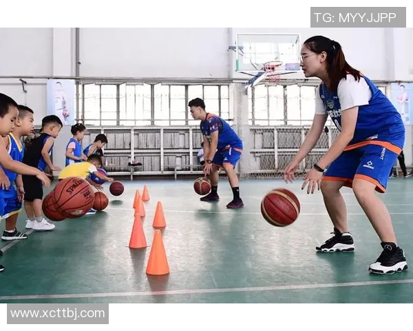 西安篮球队的灵活战术与团队协作探讨分析