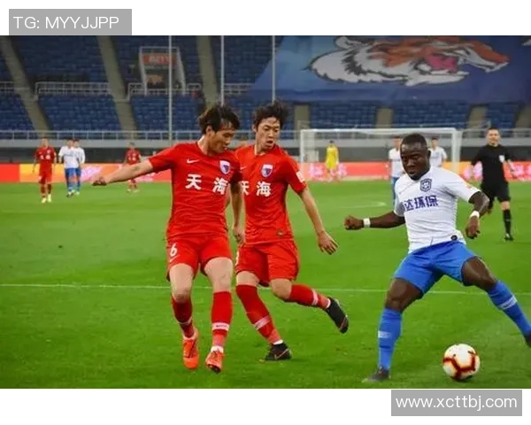 赛后复盘:杭州足球队与武汉足球队的战术意识与表现分析 赛后复盘:杭州足球队与武汉足球队的战术意识与表现分析